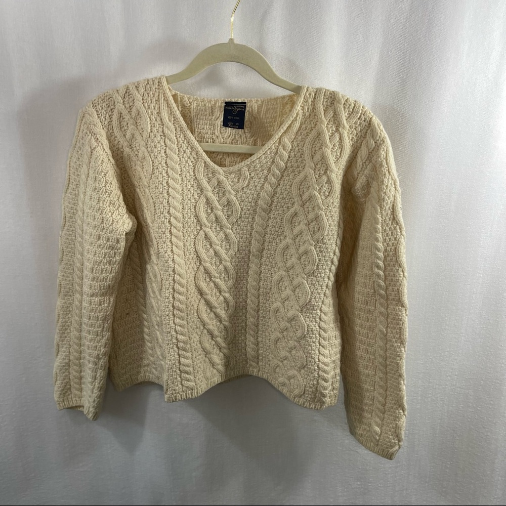 Paul James made in England 100% wool women size Medium Irish Cable Knit Sweater